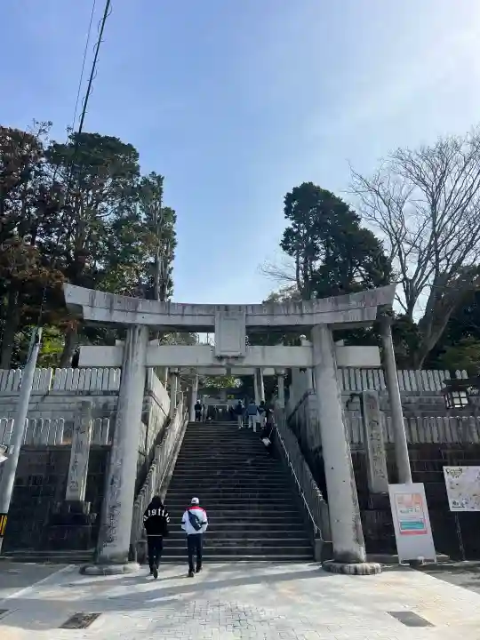 宮地嶽神社の{uncategorized: "未分類", other: "その他", undefined: "問題あり", building: "その他建物", grave: "お墓", sacred_gate: "鳥居", guardian: "狛犬", statue: "像", buddha: "仏像", history: "歴史", nature: "自然", garden: "庭園", animal: "動物", pagoda: "塔", temizu: "手水舎", mountain_gate: "山門・神門", sanctuary: "本殿・本堂", subordinate: "末社・摂社", art: "芸術", scenery: "景色", jizo: "地蔵", ema: "絵馬", goshuin: "御朱印", omikuji: "おみくじ", items: "授与品その他", amulet: "お守り", goshuincho: "御朱印帳", eats: "食事", festival: "お祭り", votive_dance: "神楽", shichigosan: "七五三参", wedding: "結婚式", experience: "体験その他", initially: "初詣", around: "周辺", anti_infection: "感染症対策"}