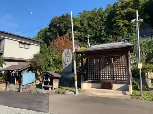 浅岸薬師神社の周辺