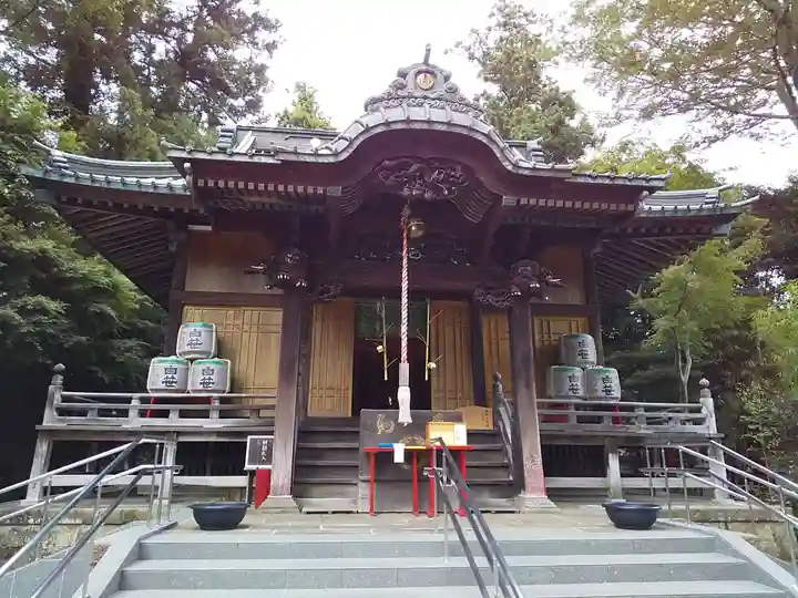 白笹稲荷神社の本殿・本堂