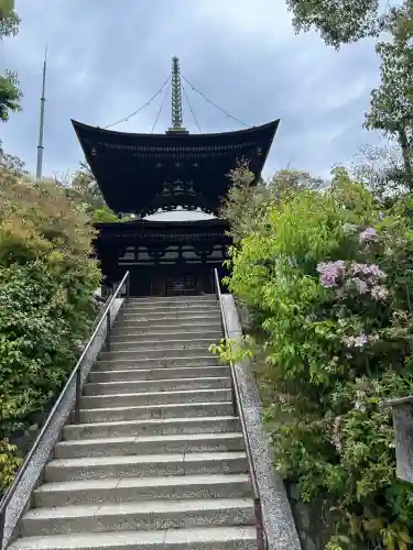 石山寺の{uncategorized: "未分類", other: "その他", undefined: "問題あり", building: "その他建物", grave: "お墓", sacred_gate: "鳥居", guardian: "狛犬", statue: "像", buddha: "仏像", history: "歴史", nature: "自然", garden: "庭園", animal: "動物", pagoda: "塔", temizu: "手水舎", mountain_gate: "山門・神門", sanctuary: "本殿・本堂", subordinate: "末社・摂社", art: "芸術", scenery: "景色", jizo: "地蔵", ema: "絵馬", goshuin: "御朱印", omikuji: "おみくじ", items: "授与品その他", amulet: "お守り", goshuincho: "御朱印帳", eats: "食事", festival: "お祭り", votive_dance: "神楽", shichigosan: "七五三参", wedding: "結婚式", experience: "体験その他", initially: "初詣", around: "周辺", anti_infection: "感染症対策"}