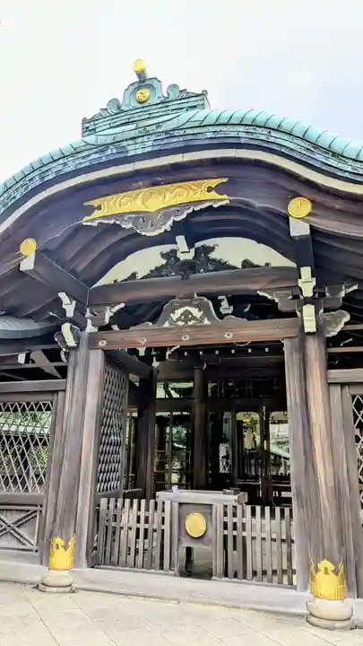 白金氷川神社の本殿・本堂
