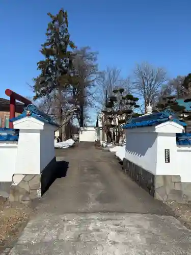 古峯神社の{uncategorized: "未分類", other: "その他", undefined: "問題あり", building: "その他建物", grave: "お墓", sacred_gate: "鳥居", guardian: "狛犬", statue: "像", buddha: "仏像", history: "歴史", nature: "自然", garden: "庭園", animal: "動物", pagoda: "塔", temizu: "手水舎", mountain_gate: "山門・神門", sanctuary: "本殿・本堂", subordinate: "末社・摂社", art: "芸術", scenery: "景色", jizo: "地蔵", ema: "絵馬", goshuin: "御朱印", omikuji: "おみくじ", items: "授与品その他", amulet: "お守り", goshuincho: "御朱印帳", eats: "食事", festival: "お祭り", votive_dance: "神楽", shichigosan: "七五三参", wedding: "結婚式", experience: "体験その他", initially: "初詣", around: "周辺", anti_infection: "感染症対策"}