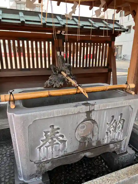 鷲神社の手水舎