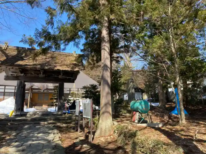 恵日寺の山門・神門