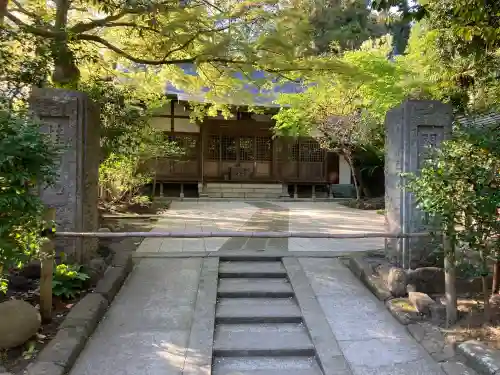 円覚寺の{uncategorized: "未分類", other: "その他", undefined: "問題あり", building: "その他建物", grave: "お墓", sacred_gate: "鳥居", guardian: "狛犬", statue: "像", buddha: "仏像", history: "歴史", nature: "自然", garden: "庭園", animal: "動物", pagoda: "塔", temizu: "手水舎", mountain_gate: "山門・神門", sanctuary: "本殿・本堂", subordinate: "末社・摂社", art: "芸術", scenery: "景色", jizo: "地蔵", ema: "絵馬", goshuin: "御朱印", omikuji: "おみくじ", items: "授与品その他", amulet: "お守り", goshuincho: "御朱印帳", eats: "食事", festival: "お祭り", votive_dance: "神楽", shichigosan: "七五三参", wedding: "結婚式", experience: "体験その他", initially: "初詣", around: "周辺", anti_infection: "感染症対策"}