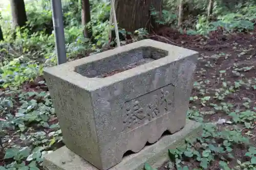 白鳥神社の手水