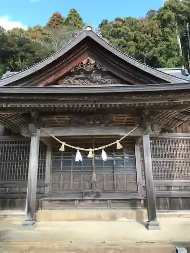 多太神社の本殿