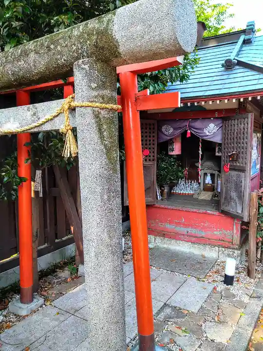 薬師神社の末社・摂社