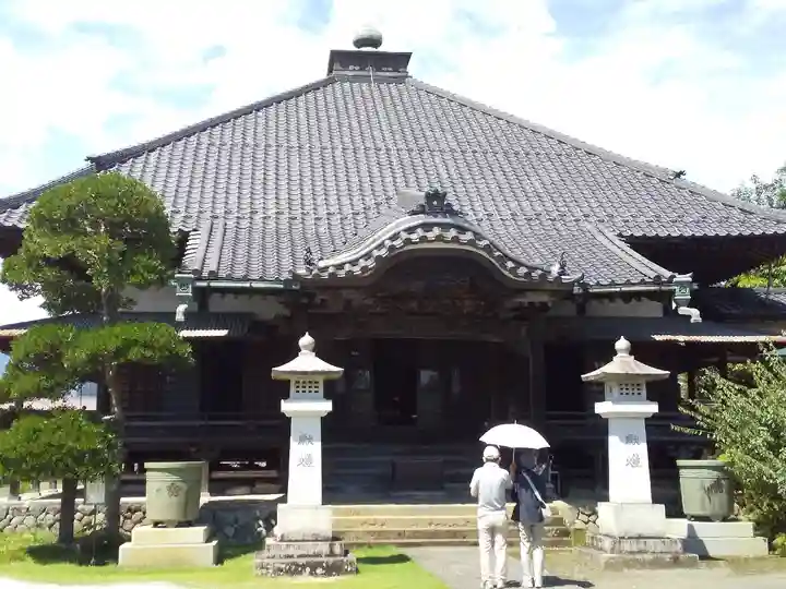 金剛寺の本殿・本堂