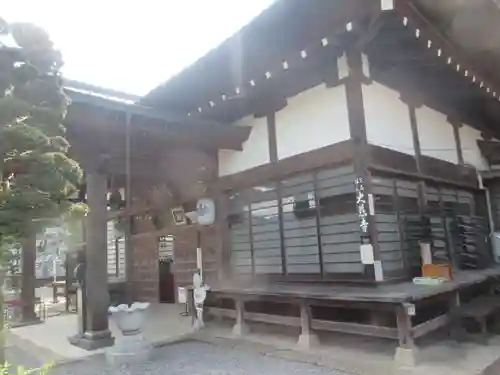 大慈寺の本殿・本堂