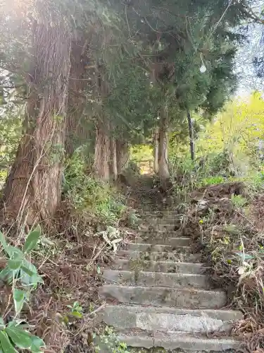 菅原神社の{uncategorized: "未分類", other: "その他", undefined: "問題あり", building: "その他建物", grave: "お墓", sacred_gate: "鳥居", guardian: "狛犬", statue: "像", buddha: "仏像", history: "歴史", nature: "自然", garden: "庭園", animal: "動物", pagoda: "塔", temizu: "手水舎", mountain_gate: "山門・神門", sanctuary: "本殿・本堂", subordinate: "末社・摂社", art: "芸術", scenery: "景色", jizo: "地蔵", ema: "絵馬", goshuin: "御朱印", omikuji: "おみくじ", items: "授与品その他", amulet: "お守り", goshuincho: "御朱印帳", eats: "食事", festival: "お祭り", votive_dance: "神楽", shichigosan: "七五三参", wedding: "結婚式", experience: "体験その他", initially: "初詣", around: "周辺", anti_infection: "感染症対策"}