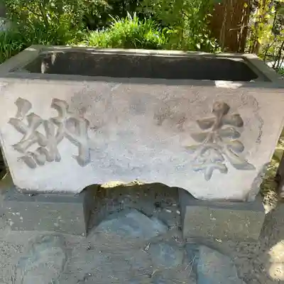 葛飾神社の手水舎