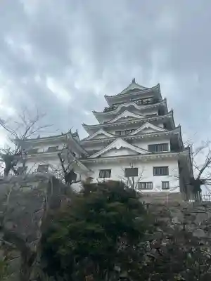 石鎚神社 福山城遥拝所の{uncategorized: "未分類", other: "その他", undefined: "問題あり", building: "その他建物", grave: "お墓", sacred_gate: "鳥居", guardian: "狛犬", statue: "像", buddha: "仏像", history: "歴史", nature: "自然", garden: "庭園", animal: "動物", pagoda: "塔", temizu: "手水舎", mountain_gate: "山門・神門", sanctuary: "本殿・本堂", subordinate: "末社・摂社", art: "芸術", scenery: "景色", jizo: "地蔵", ema: "絵馬", goshuin: "御朱印", omikuji: "おみくじ", items: "授与品その他", amulet: "お守り", goshuincho: "御朱印帳", eats: "食事", festival: "お祭り", votive_dance: "神楽", shichigosan: "七五三参", wedding: "結婚式", experience: "体験その他", initially: "初詣", around: "周辺", anti_infection: "感染症対策"}