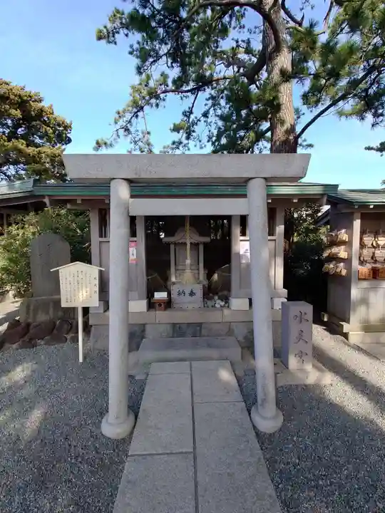森戸大明神(森戸神社)の末社・摂社
