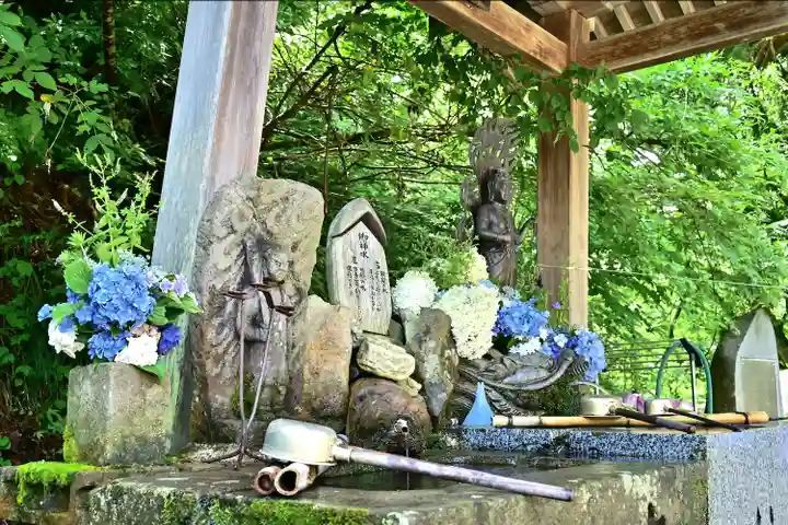 竹之高地不動社(新潟県)