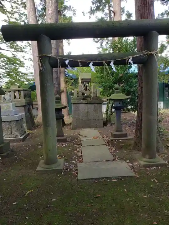 子安神社の末社・摂社