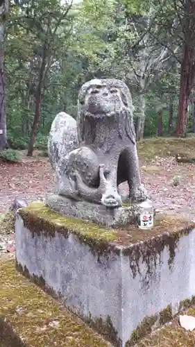 雨紛神社の狛犬