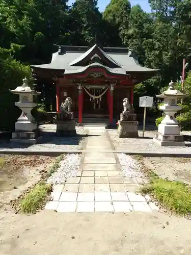 白髭神社の本殿・本堂