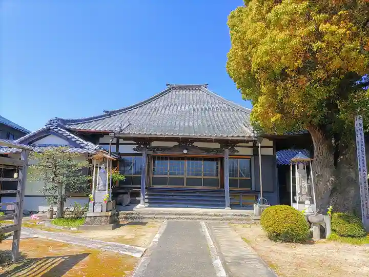 薬師寺の本殿・本堂