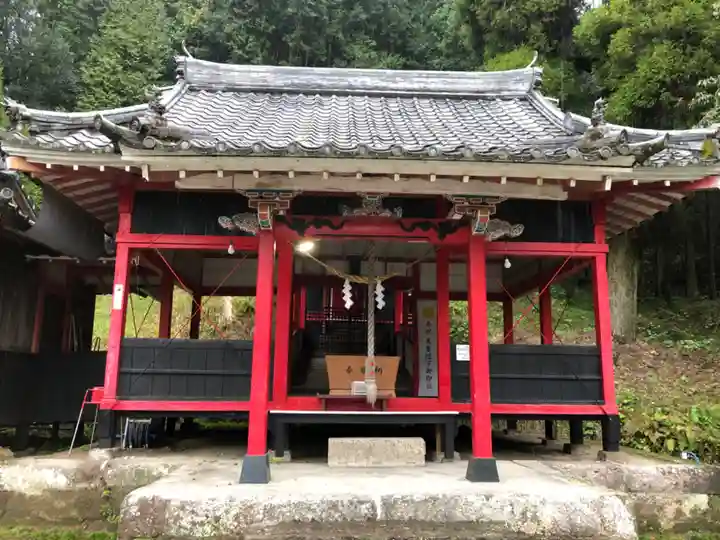 韓国宇豆峰神社の本殿・本堂