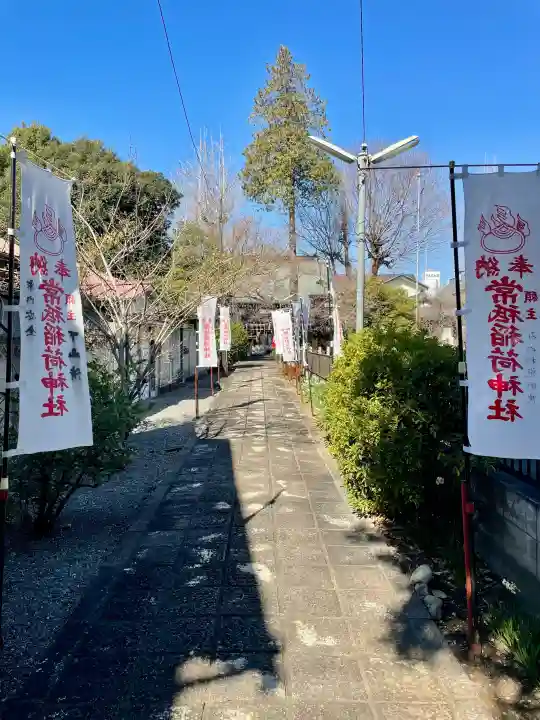 常祗稲荷神社の{uncategorized: "未分類", other: "その他", undefined: "問題あり", building: "その他建物", grave: "お墓", sacred_gate: "鳥居", guardian: "狛犬", statue: "像", buddha: "仏像", history: "歴史", nature: "自然", garden: "庭園", animal: "動物", pagoda: "塔", temizu: "手水舎", mountain_gate: "山門・神門", sanctuary: "本殿・本堂", subordinate: "末社・摂社", art: "芸術", scenery: "景色", jizo: "地蔵", ema: "絵馬", goshuin: "御朱印", omikuji: "おみくじ", items: "授与品その他", amulet: "お守り", goshuincho: "御朱印帳", eats: "食事", festival: "お祭り", votive_dance: "神楽", shichigosan: "七五三参", wedding: "結婚式", experience: "体験その他", initially: "初詣", around: "周辺", anti_infection: "感染症対策"}