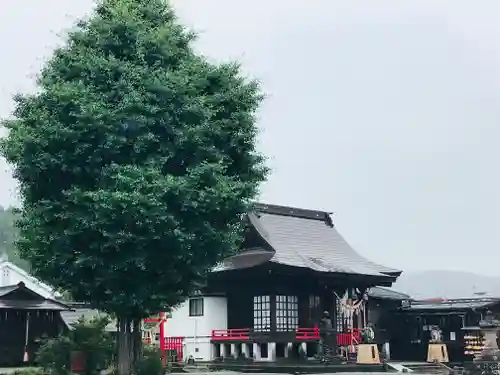 白鳥神社の本殿・本堂