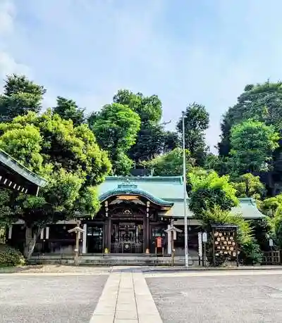 白金氷川神社の本殿