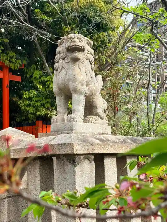 熊野神社の{uncategorized: "未分類", other: "その他", undefined: "問題あり", building: "その他建物", grave: "お墓", sacred_gate: "鳥居", guardian: "狛犬", statue: "像", buddha: "仏像", history: "歴史", nature: "自然", garden: "庭園", animal: "動物", pagoda: "塔", temizu: "手水舎", mountain_gate: "山門・神門", sanctuary: "本殿・本堂", subordinate: "末社・摂社", art: "芸術", scenery: "景色", jizo: "地蔵", ema: "絵馬", goshuin: "御朱印", omikuji: "おみくじ", items: "授与品その他", amulet: "お守り", goshuincho: "御朱印帳", eats: "食事", festival: "お祭り", votive_dance: "神楽", shichigosan: "七五三参", wedding: "結婚式", experience: "体験その他", initially: "初詣", around: "周辺", anti_infection: "感染症対策"}