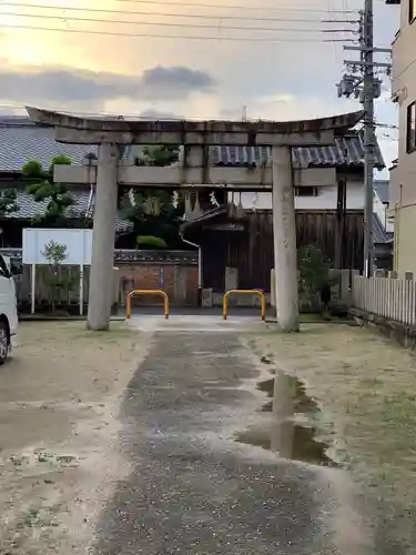 鶯関神社の鳥居