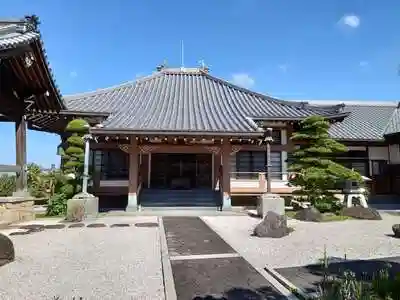 興蔵寺の本殿