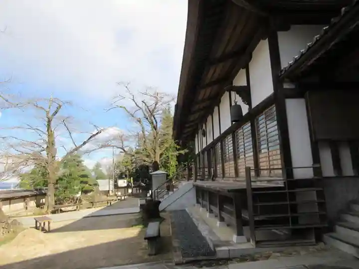 圓融寺の本殿・本堂