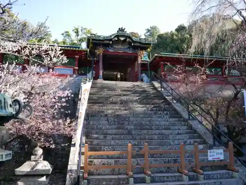 久能山東照宮の山門