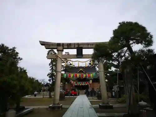 三条八幡宮の鳥居