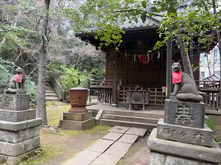 赤坂氷川神社の{uncategorized: "未分類", other: "その他", undefined: "問題あり", building: "その他建物", grave: "お墓", sacred_gate: "鳥居", guardian: "狛犬", statue: "像", buddha: "仏像", history: "歴史", nature: "自然", garden: "庭園", animal: "動物", pagoda: "塔", temizu: "手水舎", mountain_gate: "山門・神門", sanctuary: "本殿・本堂", subordinate: "末社・摂社", art: "芸術", scenery: "景色", jizo: "地蔵", ema: "絵馬", goshuin: "御朱印", omikuji: "おみくじ", items: "授与品その他", amulet: "お守り", goshuincho: "御朱印帳", eats: "食事", festival: "お祭り", votive_dance: "神楽", shichigosan: "七五三参", wedding: "結婚式", experience: "体験その他", initially: "初詣", around: "周辺", anti_infection: "感染症対策"}