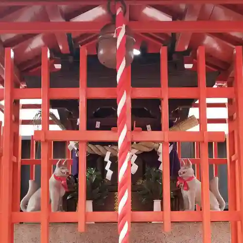 金綱稲荷神社の本殿・本堂