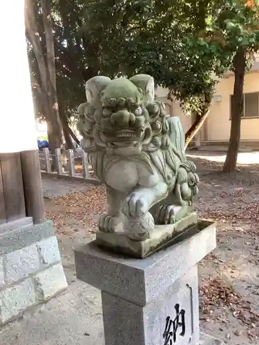 貴船社（貴船町）の狛犬