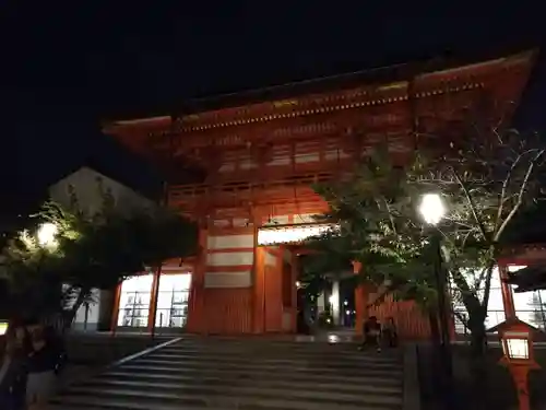 八坂神社(祇園さん)の山門・神門