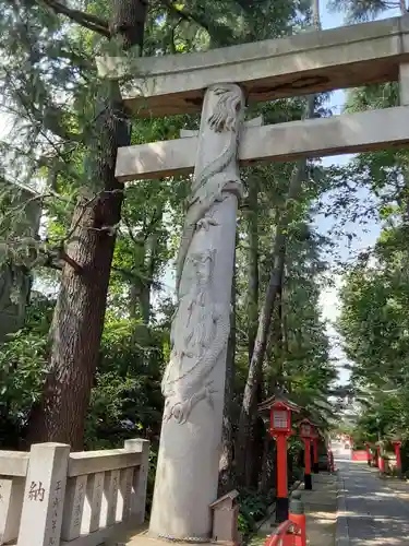 馬橋稲荷神社の鳥居
