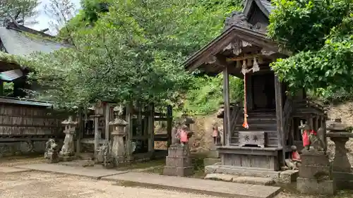 須我神社の末社