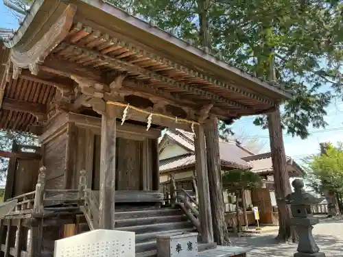 淺間神社（忍野八海）の{uncategorized: "未分類", other: "その他", undefined: "問題あり", building: "その他建物", grave: "お墓", sacred_gate: "鳥居", guardian: "狛犬", statue: "像", buddha: "仏像", history: "歴史", nature: "自然", garden: "庭園", animal: "動物", pagoda: "塔", temizu: "手水舎", mountain_gate: "山門・神門", sanctuary: "本殿・本堂", subordinate: "末社・摂社", art: "芸術", scenery: "景色", jizo: "地蔵", ema: "絵馬", goshuin: "御朱印", omikuji: "おみくじ", items: "授与品その他", amulet: "お守り", goshuincho: "御朱印帳", eats: "食事", festival: "お祭り", votive_dance: "神楽", shichigosan: "七五三参", wedding: "結婚式", experience: "体験その他", initially: "初詣", around: "周辺", anti_infection: "感染症対策"}