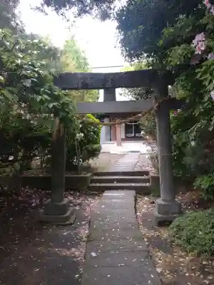 荒神神社の{uncategorized: "未分類", other: "その他", undefined: "問題あり", building: "その他建物", grave: "お墓", sacred_gate: "鳥居", guardian: "狛犬", statue: "像", buddha: "仏像", history: "歴史", nature: "自然", garden: "庭園", animal: "動物", pagoda: "塔", temizu: "手水舎", mountain_gate: "山門・神門", sanctuary: "本殿・本堂", subordinate: "末社・摂社", art: "芸術", scenery: "景色", jizo: "地蔵", ema: "絵馬", goshuin: "御朱印", omikuji: "おみくじ", items: "授与品その他", amulet: "お守り", goshuincho: "御朱印帳", eats: "食事", festival: "お祭り", votive_dance: "神楽", shichigosan: "七五三参", wedding: "結婚式", experience: "体験その他", initially: "初詣", around: "周辺", anti_infection: "感染症対策"}