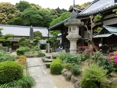 當麻寺の本殿・本堂