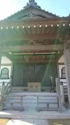 持法院の本殿・本堂