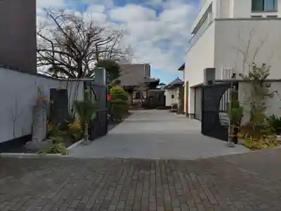 多宝院の山門・神門