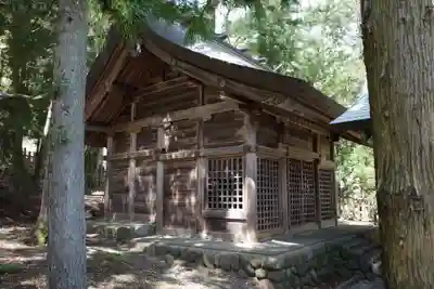 諏訪大社上社前宮の本殿・本堂