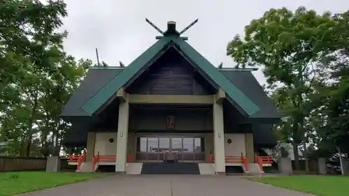 鳥取神社の本殿