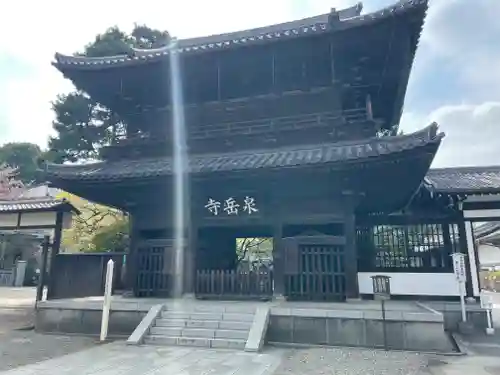 泉岳寺の山門・神門