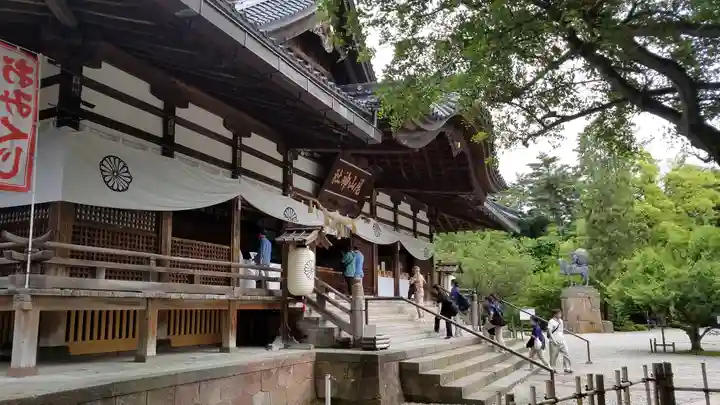 尾山神社の本殿・本堂