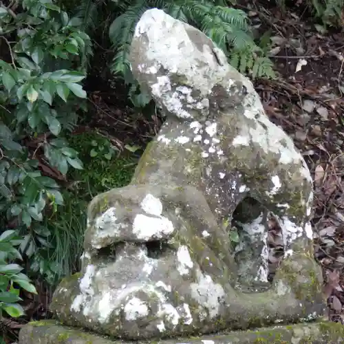 天日名鳥命神社の狛犬