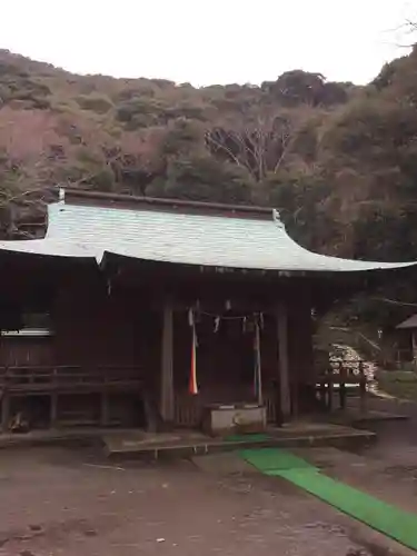 洲崎神社の本殿・本堂